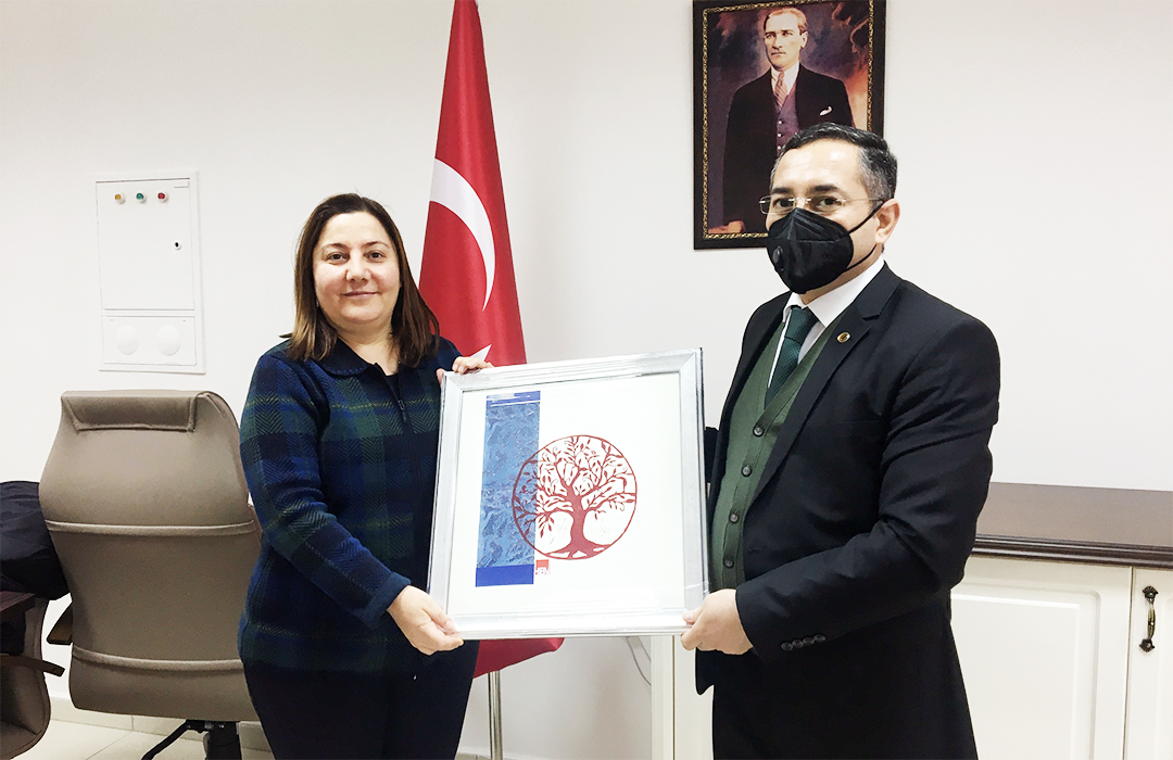 Director of the Azerbaijan State Art Gallery Galib Gasimov met with Prof. Dr. Fulya Bayraktar, Dean of the Faculty of Fine Arts, Ankara Haji Bayram Veli University