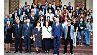 Azərbaycan Dövlət Rəsm Qalereyasının əməkdaşları Gənclərin II Forumuda iştirak etdi